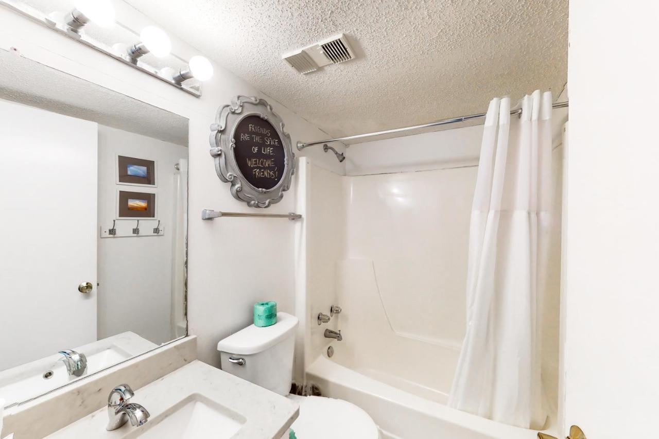 Pinnacle Port Pleasures, B2405 Panama City Beach